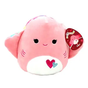 Squishmallow - Saxa the Stingray (Valentines) 8" - Sweets and Geeks